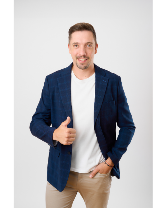 Petr Čáslavský — rodinný realitní makléř